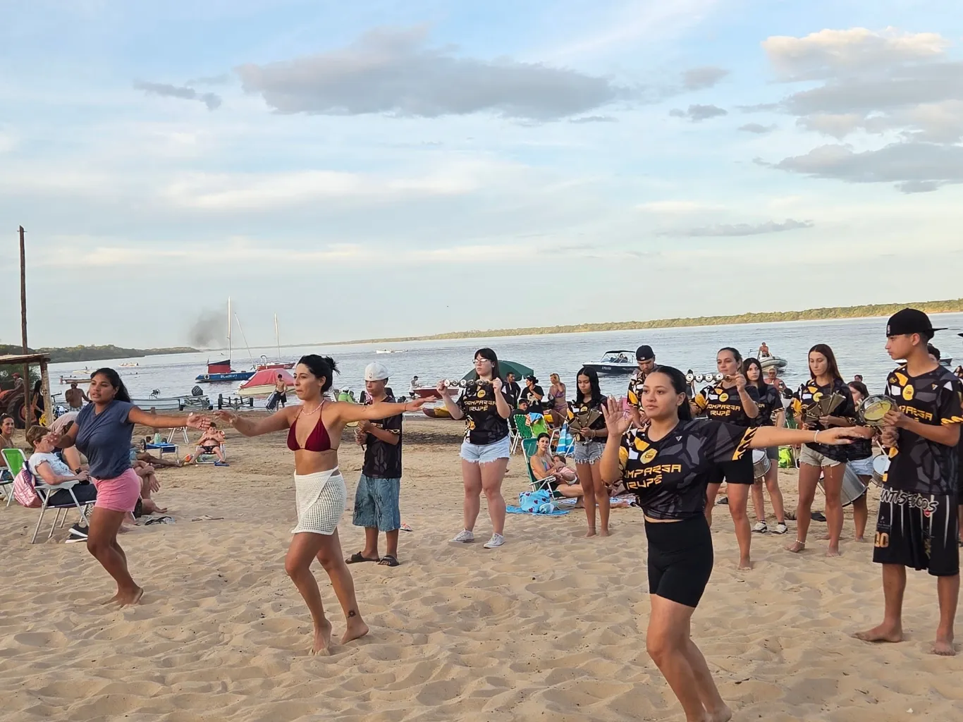 Ritmo y color: Pueblo Liebig se prepara para una noche de carnaval con entrada gratuita