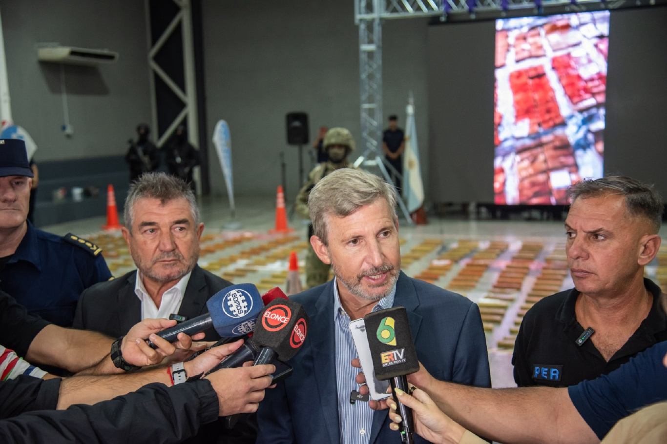 El gobernador resaltó el accionar policial tras el secuestro de más de 1.300 kilos de marihuana