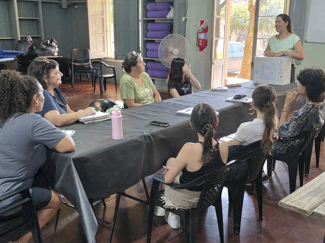 Pueblo Liebig impulsa la formación laboral con un taller gratuito de confección textil