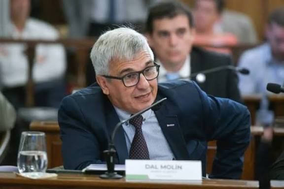 Dal Molín fulminó al PJ: "En 20 años de Kirchnerismo la deuda creció más de 25.000%"