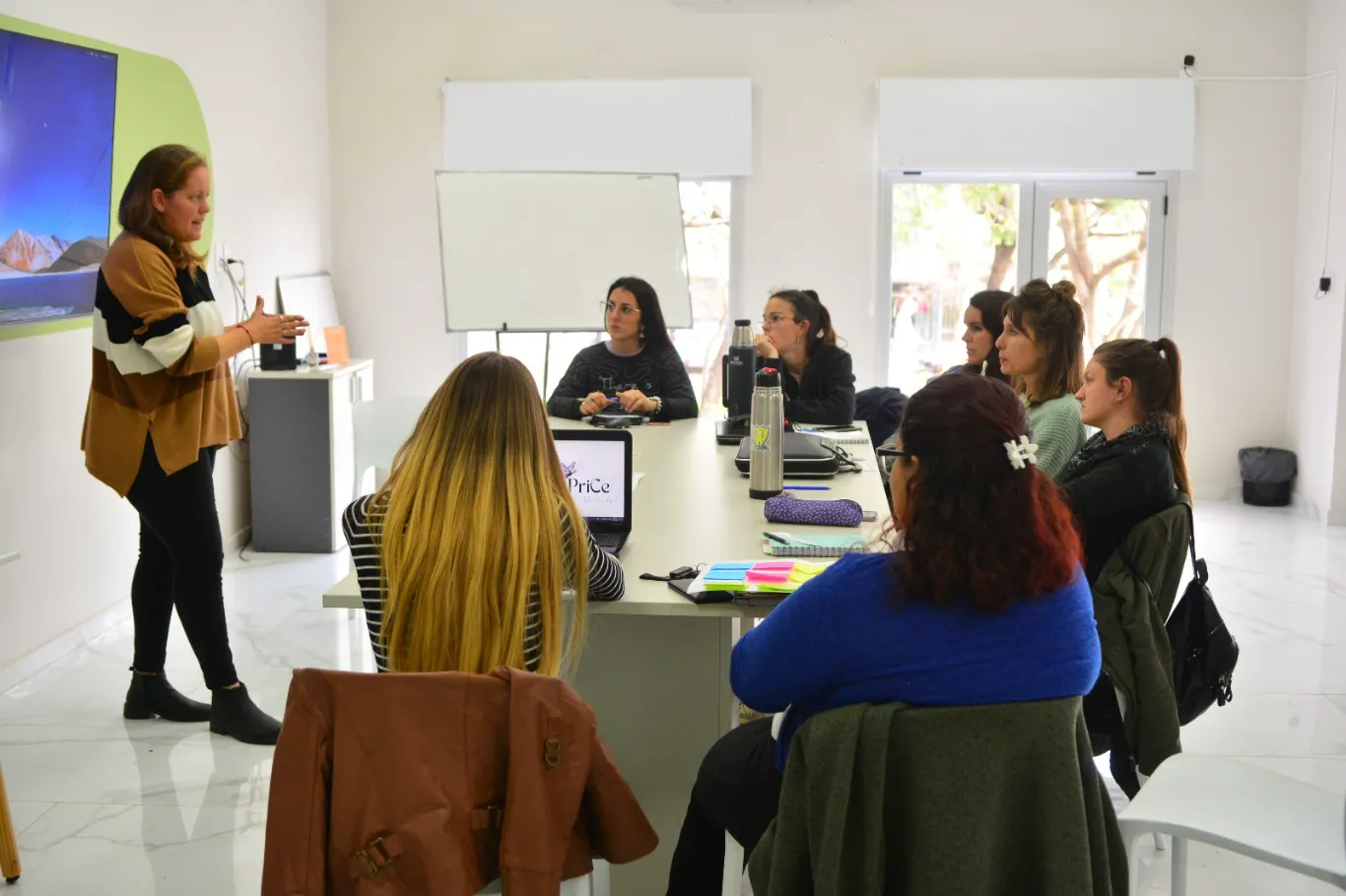 "Vidriera de Emprendimientos": Un nuevo espacio virtual para los proyectos de la Incubadora de Villa