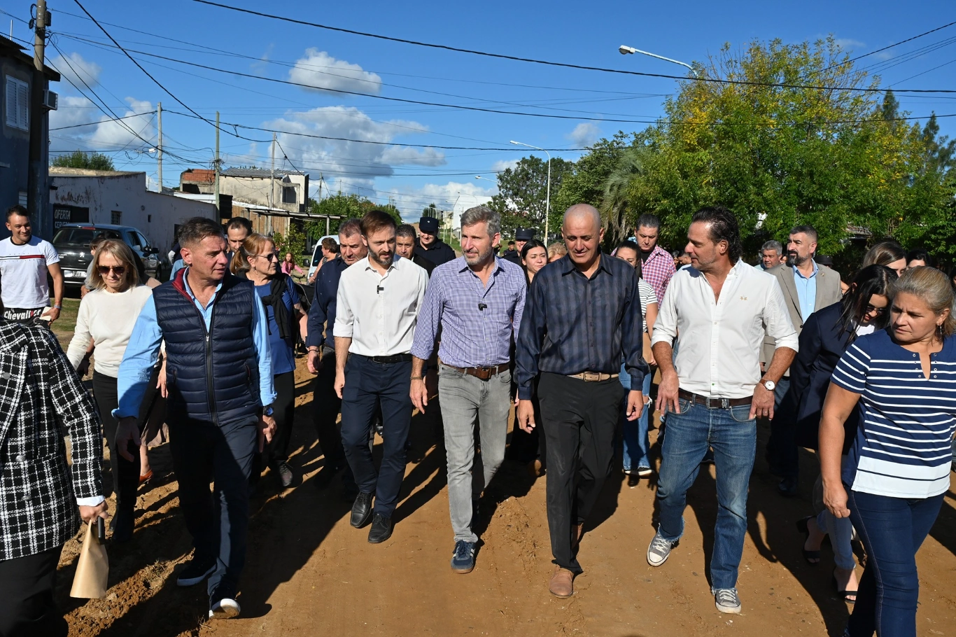 Frigerio recorrió zonas de operativos contra el narcotráfico en Concordia y dialogó con vecinos