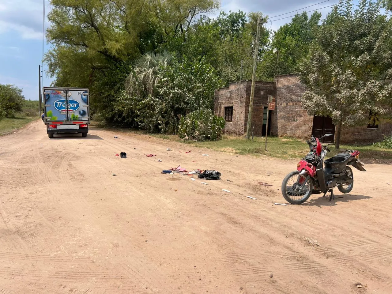 Grave Colisión: Ocupantes de una Moto Resultaron con Lesiones Graves