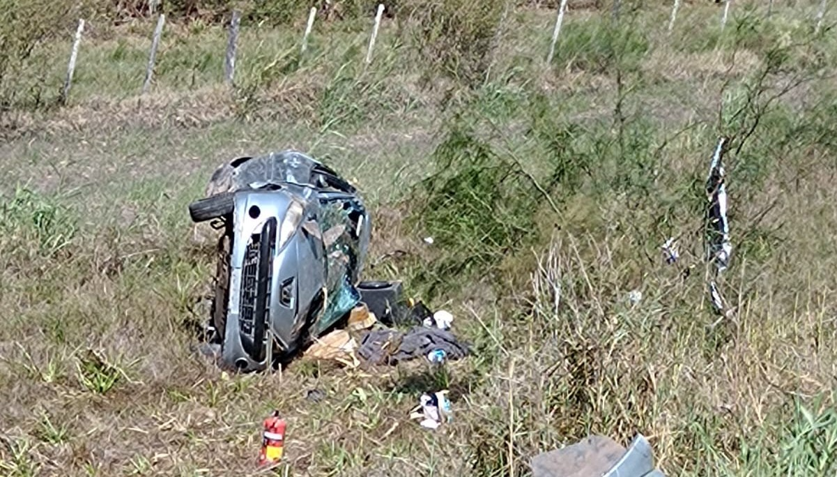 Accidente en la Autovía Artigas: Niña Fallece y Dos Adultos Resultan Heridos