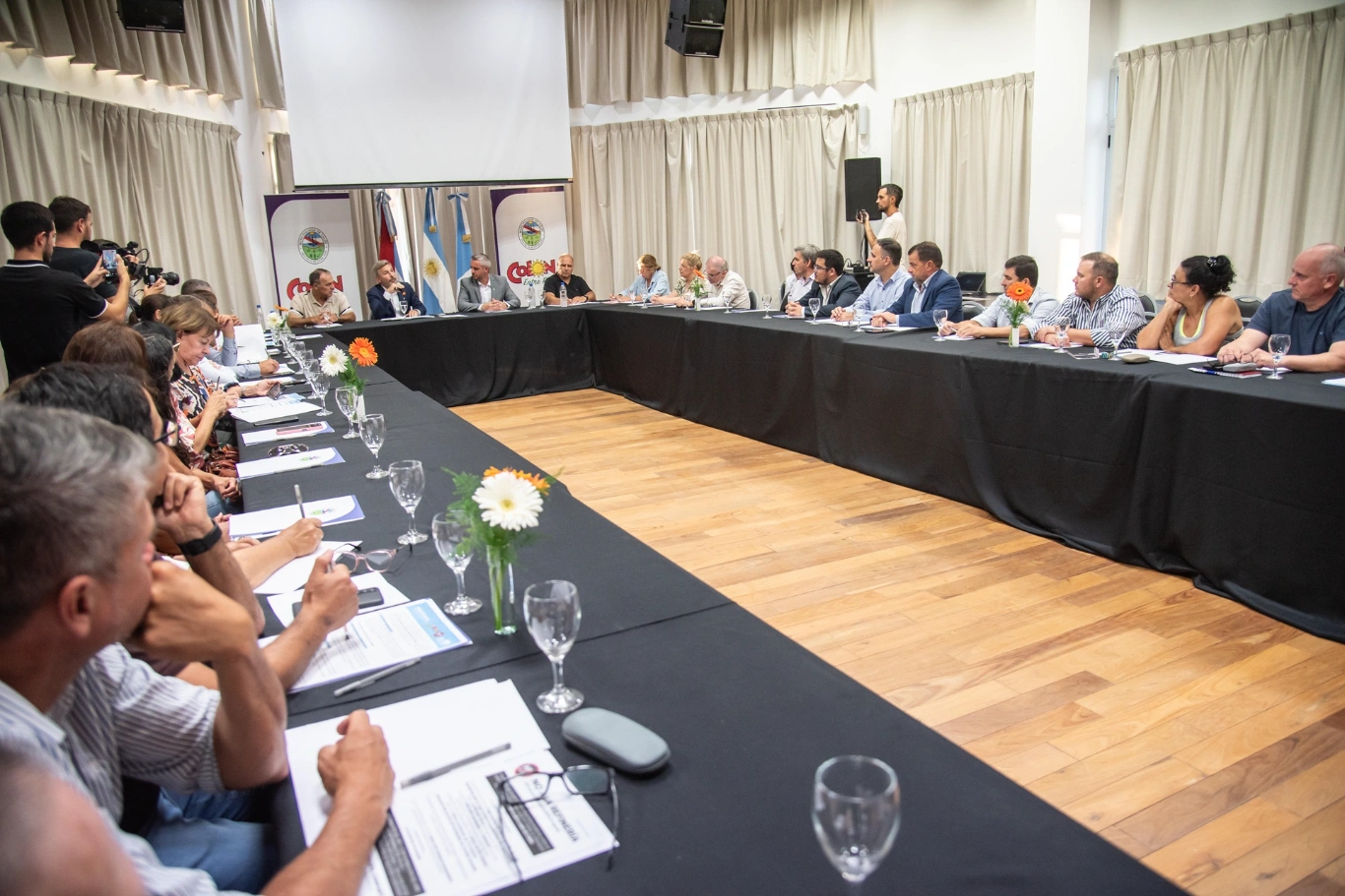 Frigerio ratificó que Entre Ríos irá a la Justicia internacional si avanza la refinería frente a Col