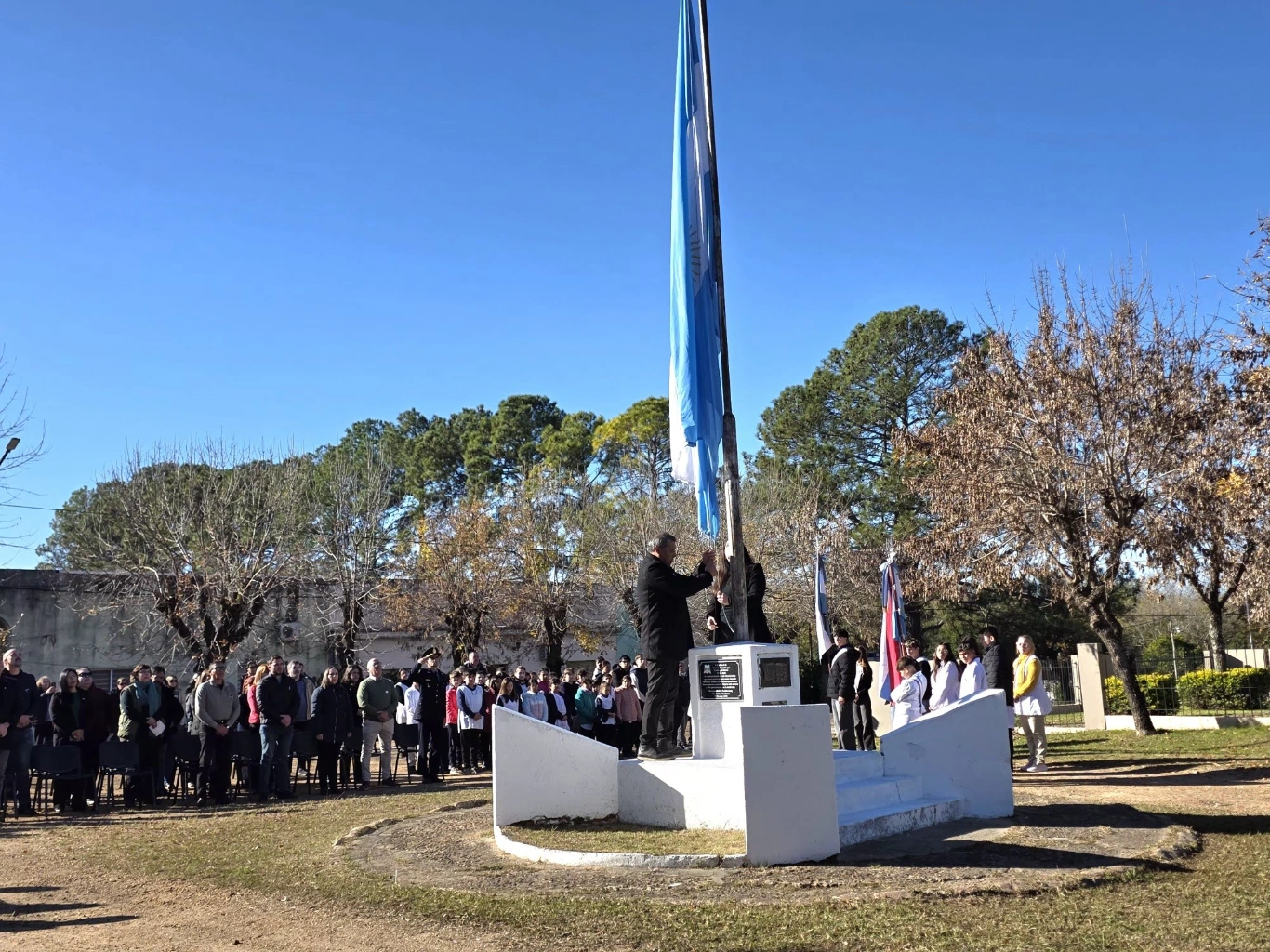 Pueblo Liebig conmemoró el 51° aniversario de la histórica Toma de Posesión por Pueblo y Gobierno