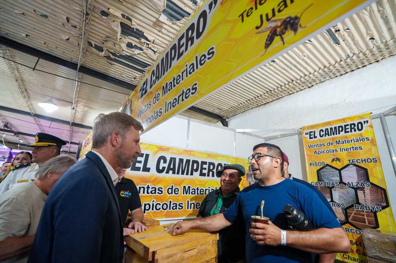 Con anuncio de créditos para el sector, se inauguró la 29ª Fiesta Nacional de la Apicultura en Maciá