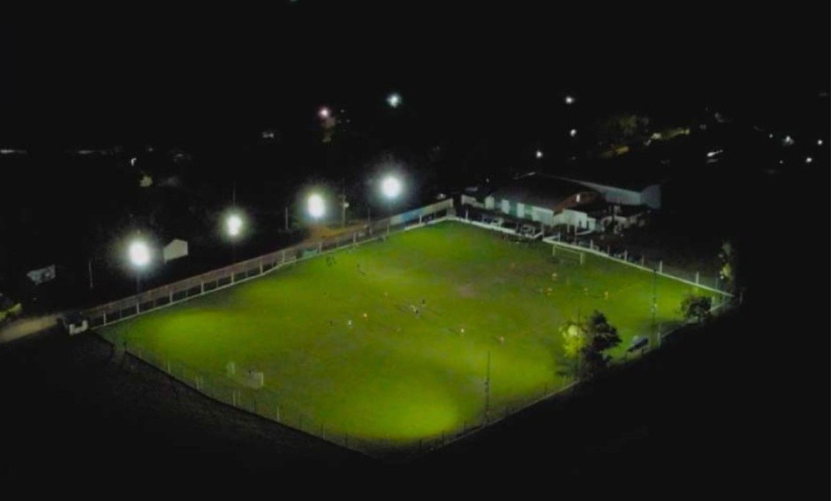 Nueva iluminación en Club Unidos y gestiones por obras clave impulsan el desarrollo en Liebig