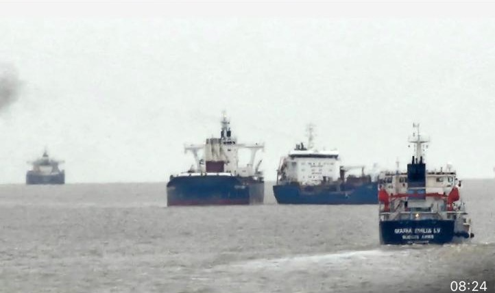 Roce entre dos buques en el Río de la Plata: investigan las causas del incidente