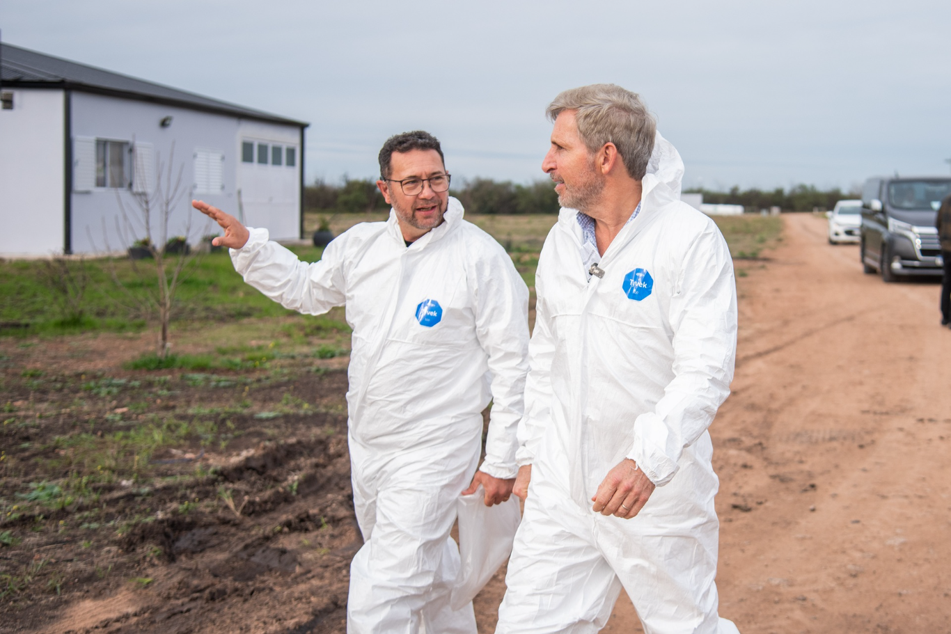 El gobernador recorrió la planta avícola Las Camelias en Villaguay