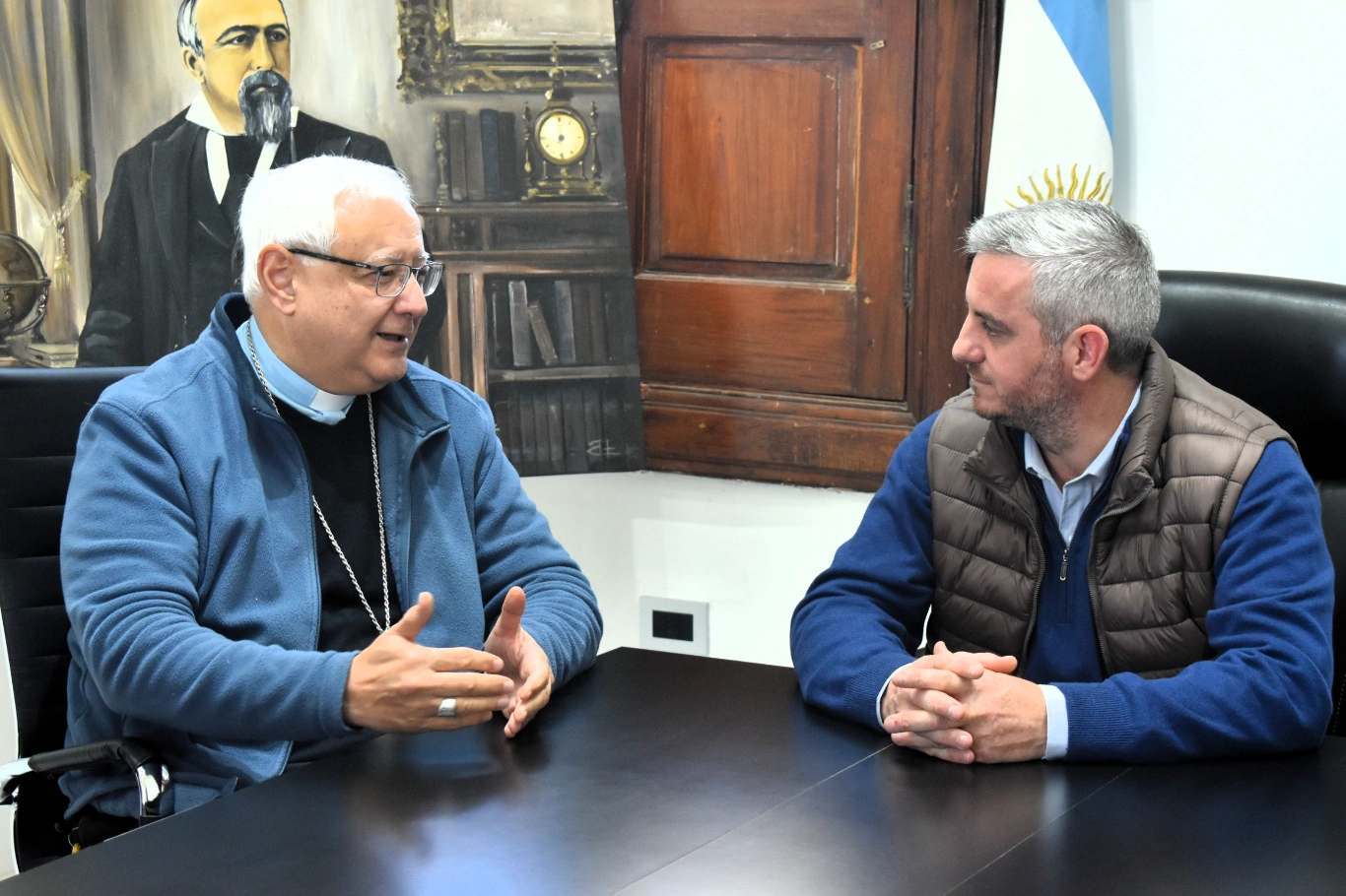 El intendente José Luis Walser recibió al obispo de Concordia durante su visita pastoral a Colón