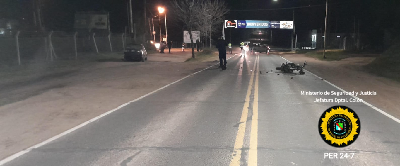 Colón: un joven sufrió fracturas graves tras choque entre moto y auto en Ruta Ex 26yPrimeros Colonos