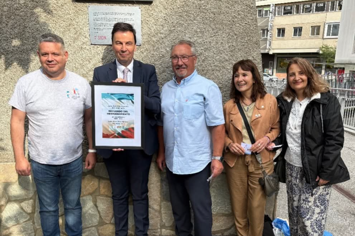 Colón y Sion celebraron en Suiza los 20 años de su hermanamiento