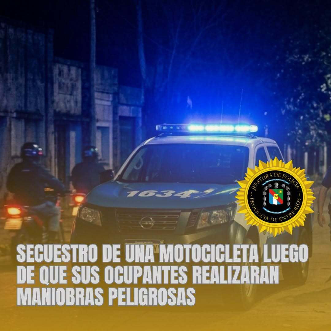 Motociclistas fugan de la policía y abandonan una moto en operativo nocturno en Perucho Verne