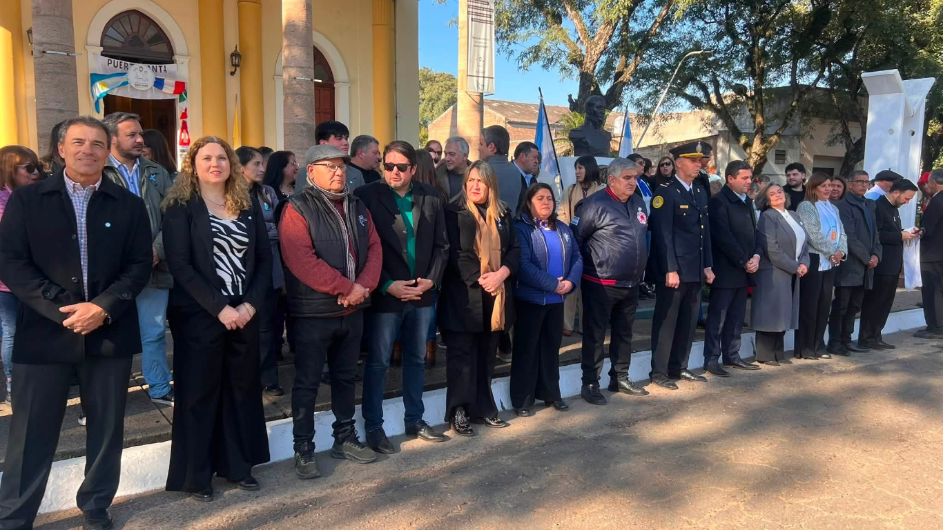 San José conmemoró la Independencia con un acto patrio en Plaza General Urquiza junto a la comunidad