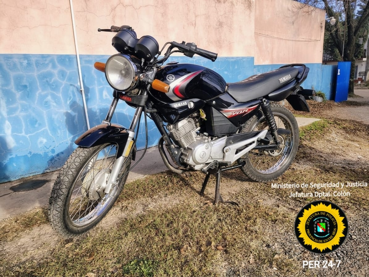 Detectan presuntas irregularidades en una motocicleta durante una verificación en Villa Elisa