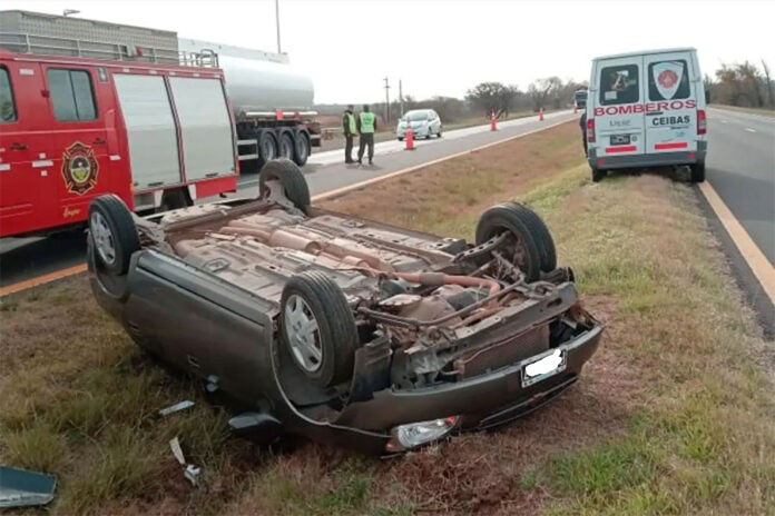 Una Familia sanjosesina sufrio un accidente en la Autovia Nº 12
