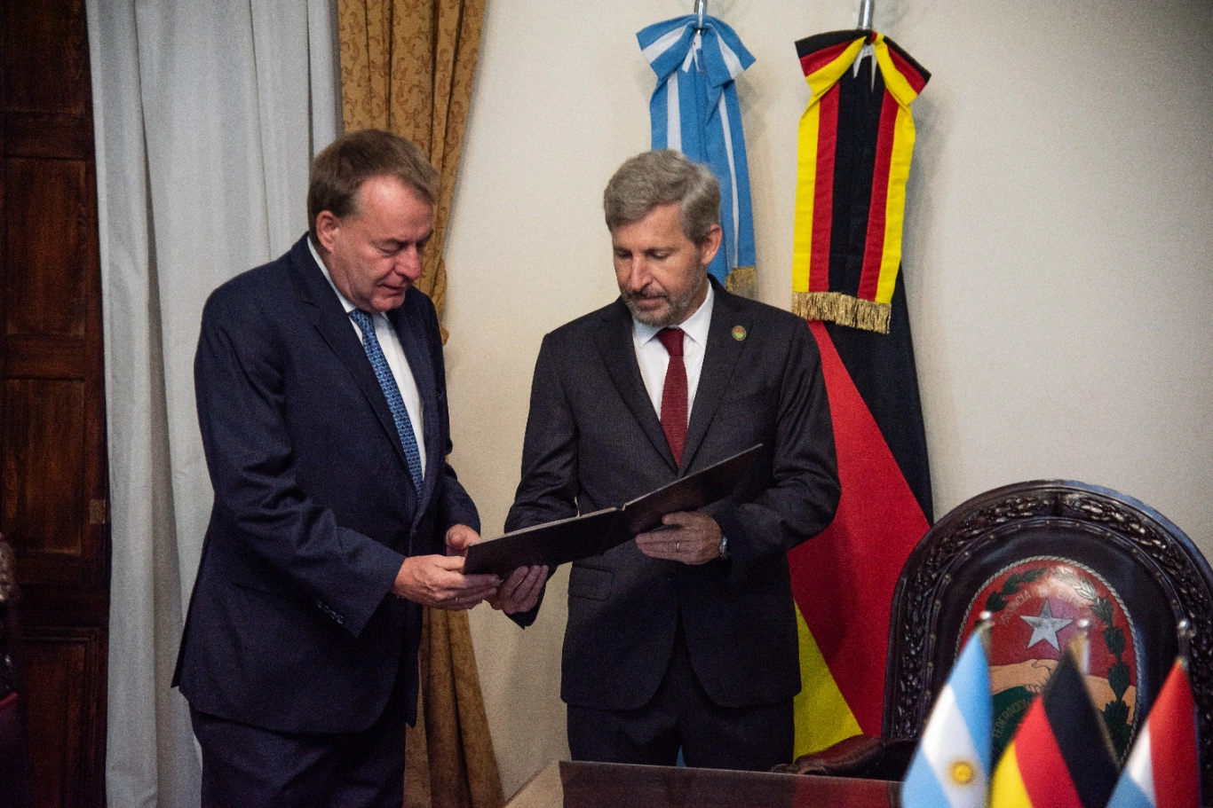 Frigerio llevará una agenda estratégica al puerto de Hamburgo e impulsará exportaciones entrerrianas