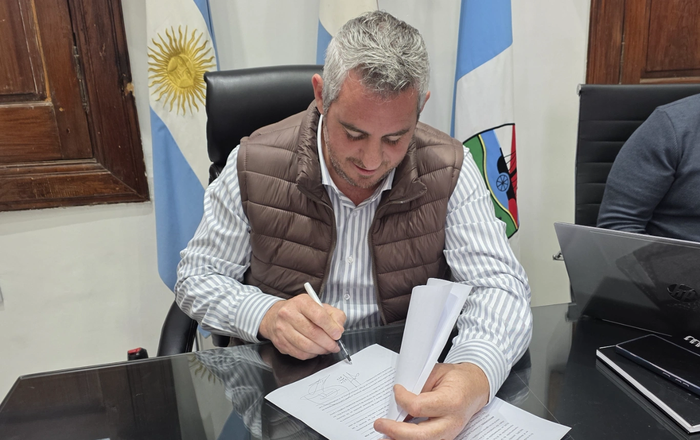Se otorga un 10% de aumento para los empleados municipales de Colón con los haberes de julio