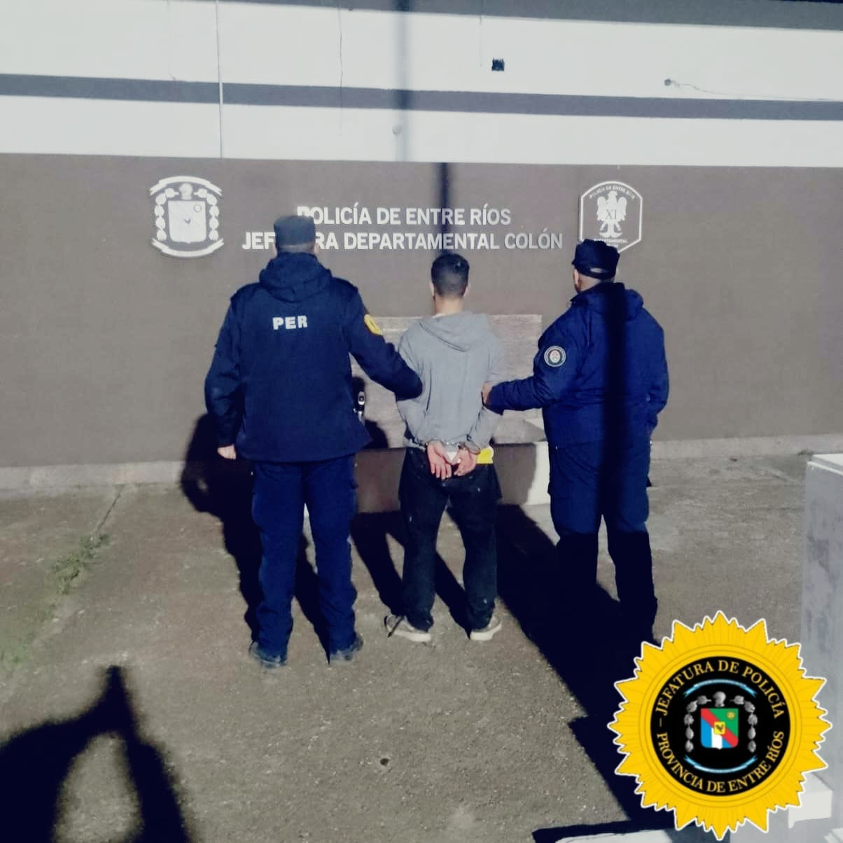 Detuvieron a un joven de 23 años por amenazas luego de un conflicto familiar en la zona oeste de Colón