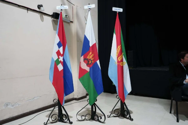 San José presentó los tres diseños finalistas del concurso para elegir la nueva bandera de la ciudad