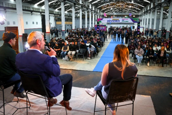 La Jornada de Jóvenes reunió en el CDC a estudiantes para pensar y construir su futuro