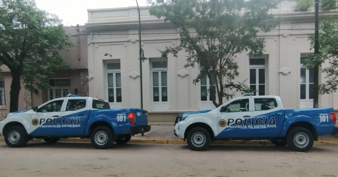 Siniestro vial en Colón: Adolescente colisiona contra un vehículo estacionado